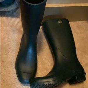 Ugg rain boots